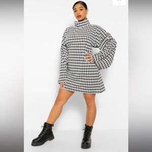 NWT- Boohoo Plus Dogtooth Roll Neck Flare Sleeve Jumper Dress - Black - Size 22